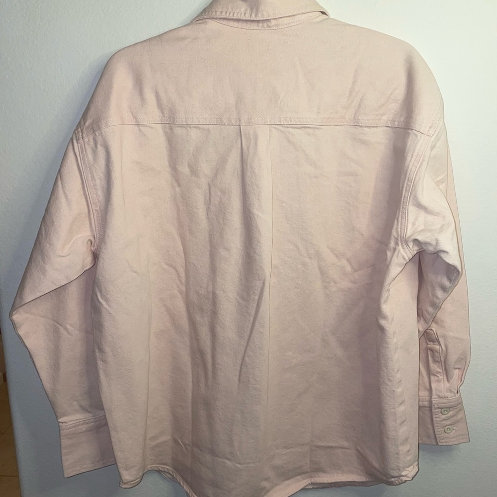 Get 20% Off Levis Button Down Shacket Light Pink - image 2